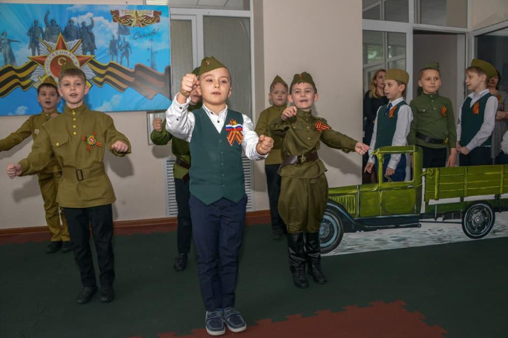 В гимназии прошёл праздник, посвящённый 9 Мая