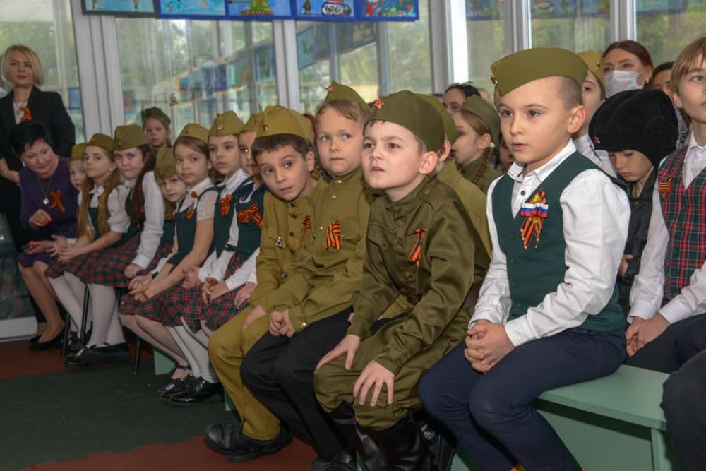 В гимназии прошёл праздник, посвящённый 9 Мая