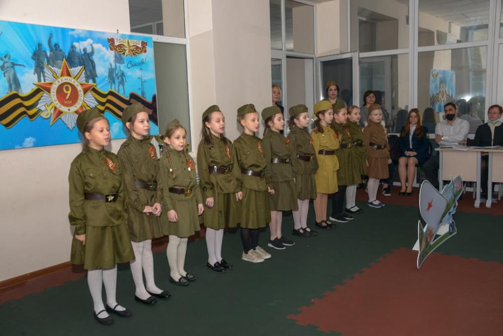 В гимназии прошёл праздник, посвящённый 9 Мая