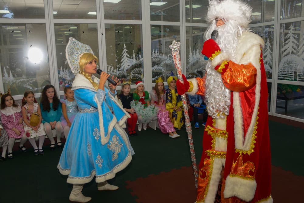 С наступающим Новым годом, первоклассники!