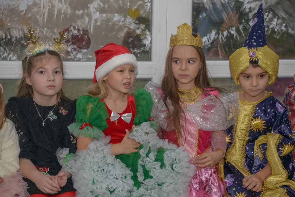 С наступающим Новым годом, первоклассники!