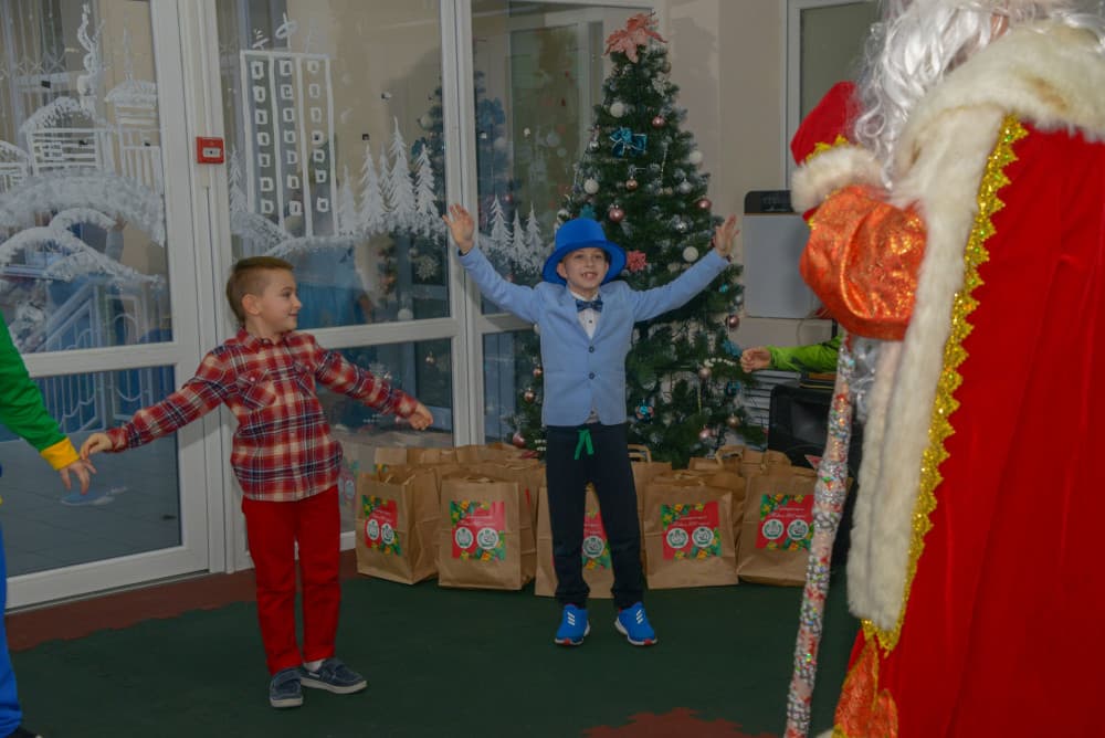 С наступающим Новым годом, первоклассники!