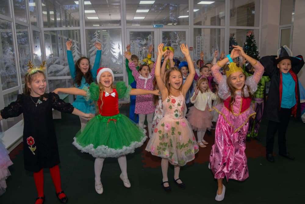 С наступающим Новым годом, первоклассники!