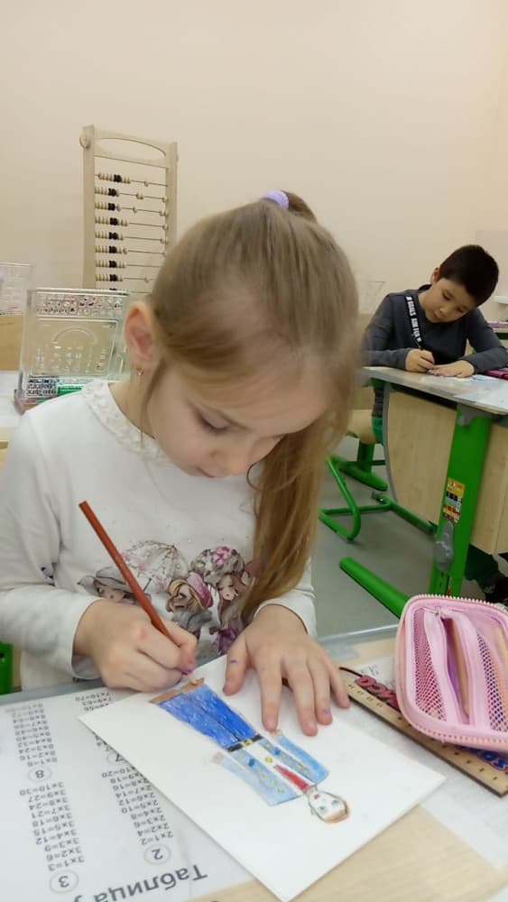 Гимназисты готовятся отмечать День защитника Отечества