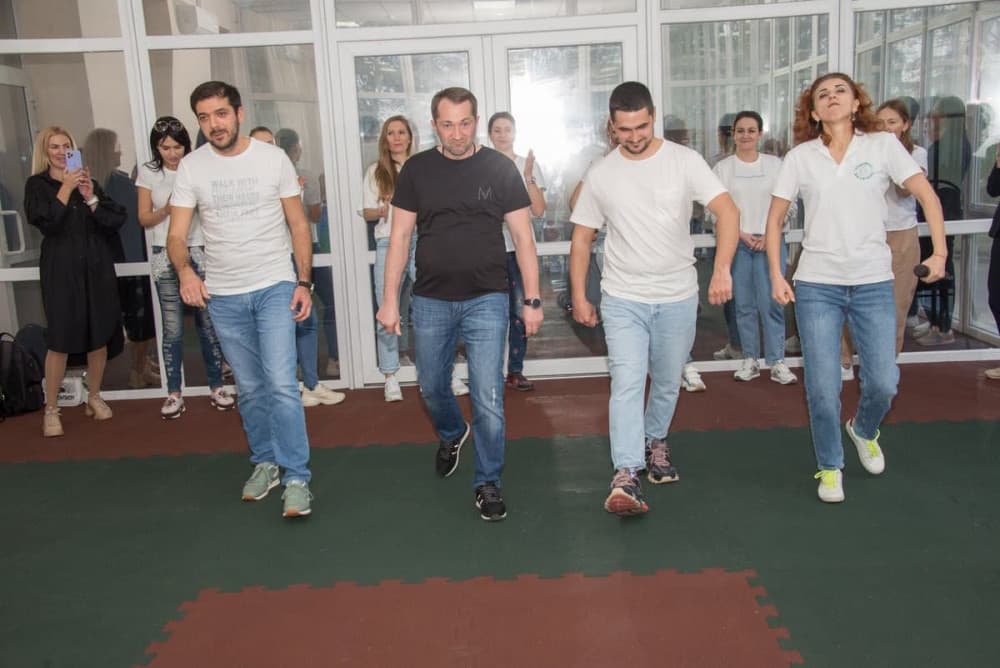 День юмора у первоклассников