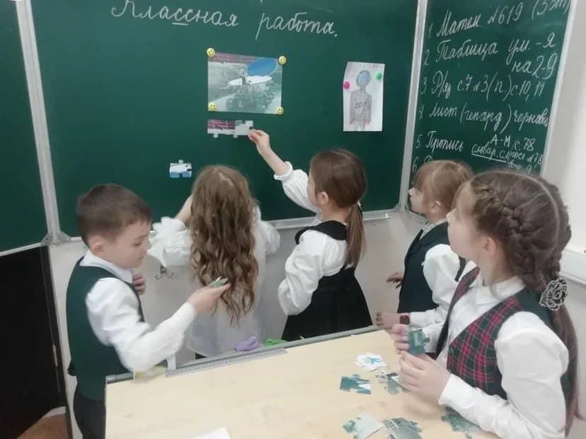 День космонавтики у первоклассников