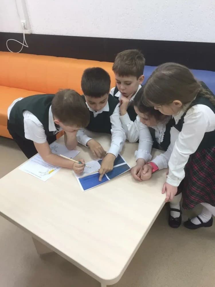 День космонавтики у первоклассников