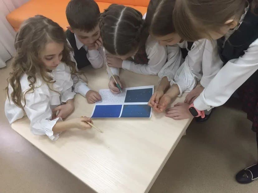 День космонавтики у первоклассников