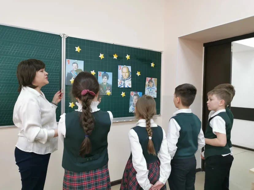 День космонавтики у первоклассников